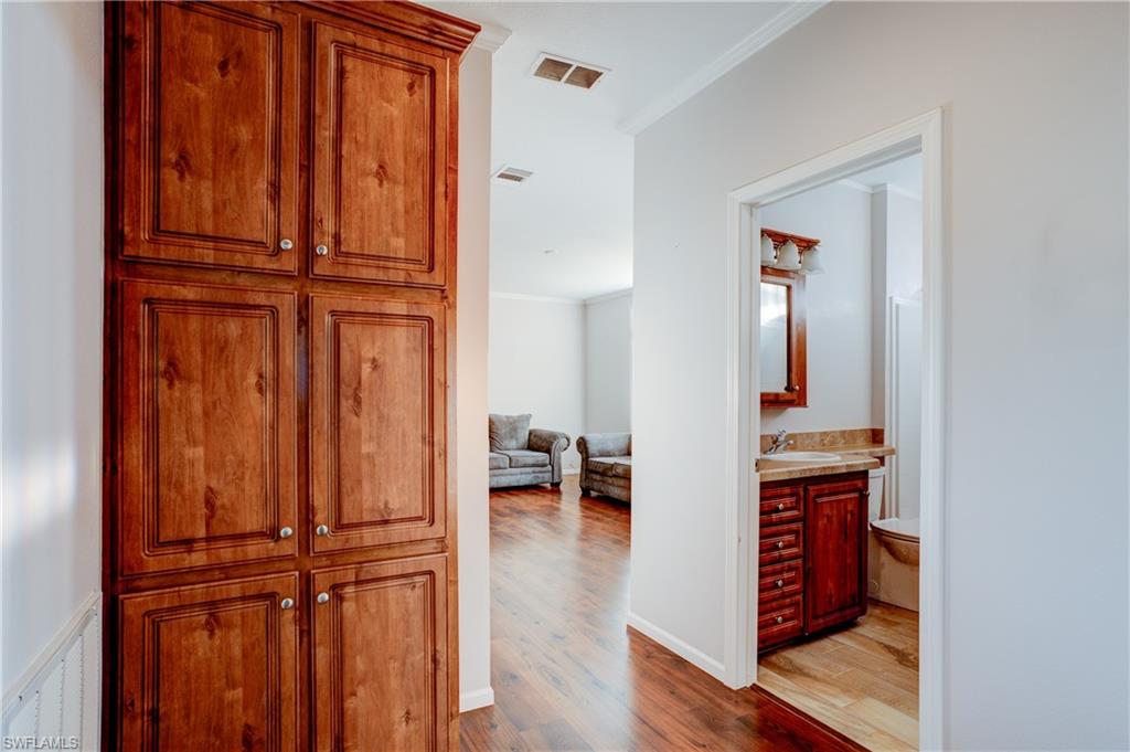 5671 Captain John Smith Loop Property Photo 26