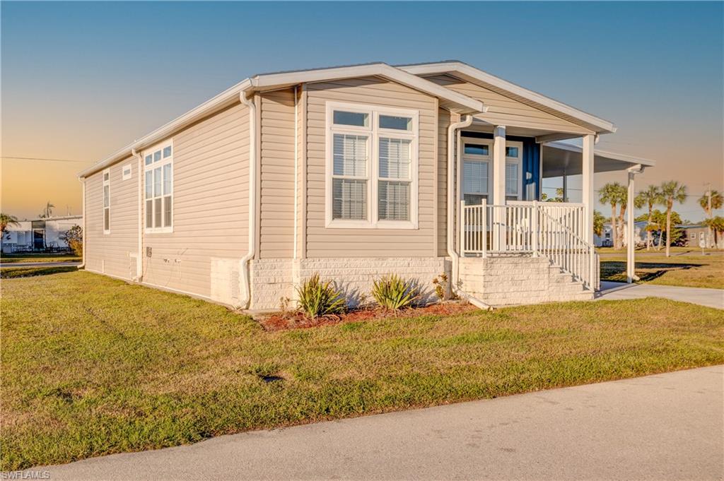 5671 Captain John Smith Loop Property Photo 32