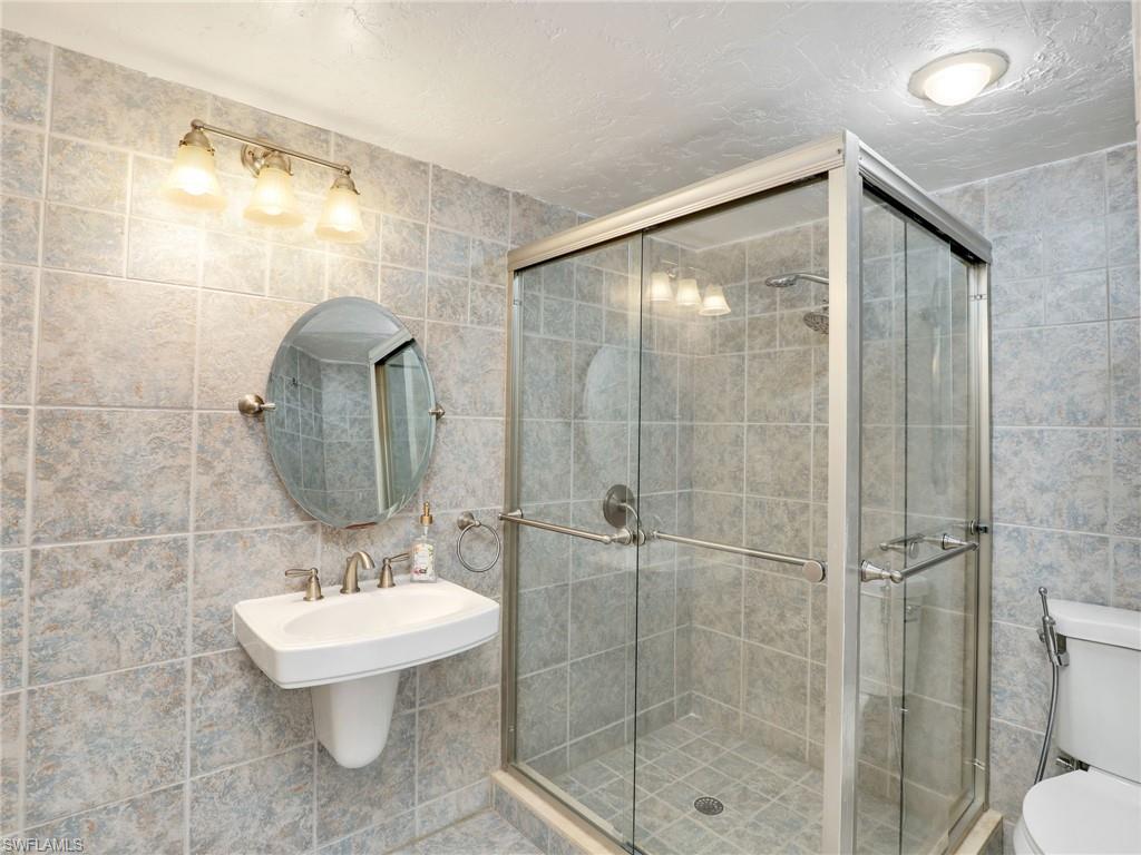 744 Landover Cir 101 Property Photo 12
