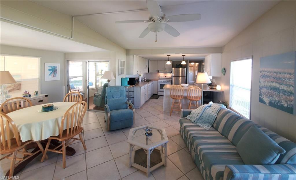 938 Lazy Ln Property Photo 6