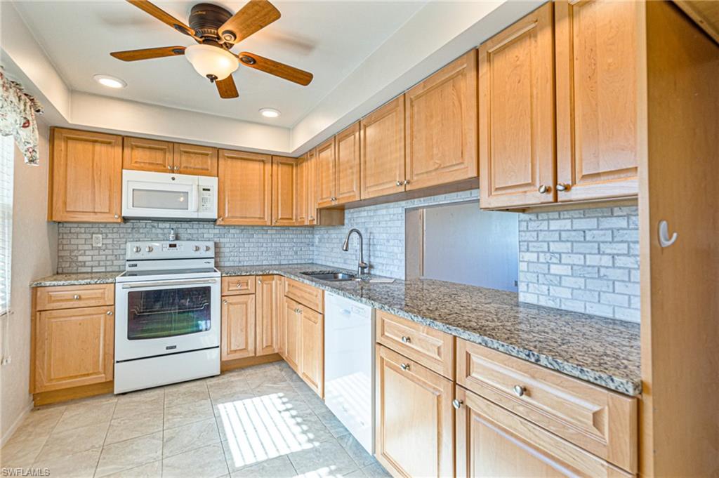 6102 Augusta Dr # 103 Property Photo 6