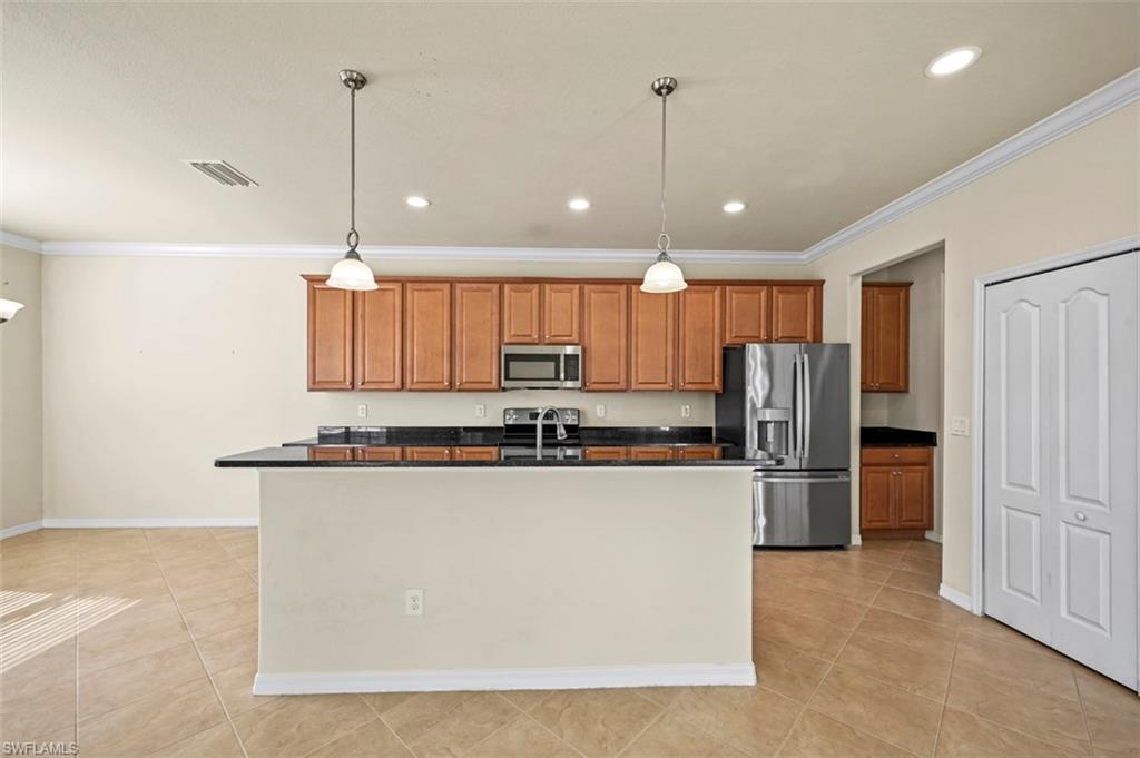 21412 Bella Terra Blvd Property Photo 5