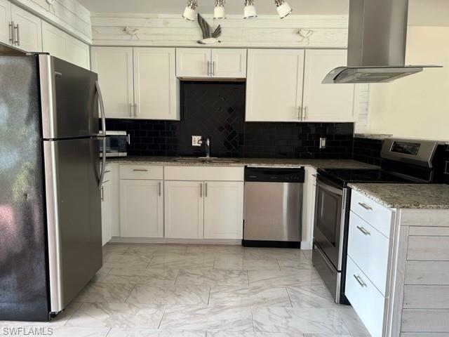 656 Palm View Dr # 4 Property Photo 1