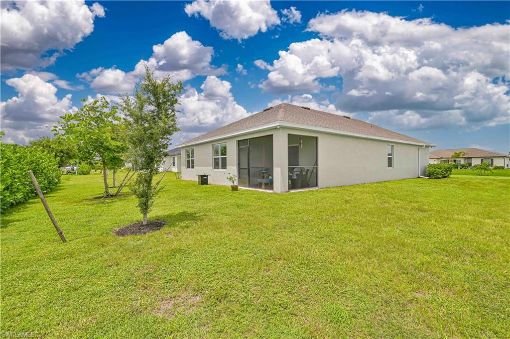 2544 Nw 20th Pl Property Photo 5