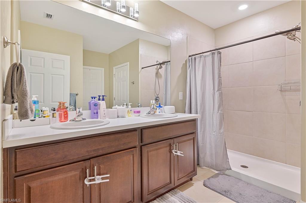 2544 Nw 20th Pl Property Photo 19