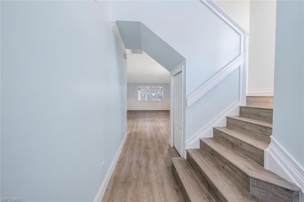 11534 Woodmount Ln Property Photo 3