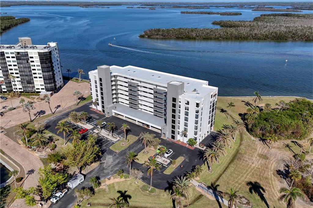 4253 Bay Beach Ln # G1 Property Photo 3