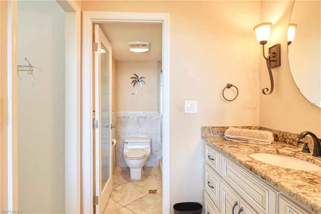 4253 Bay Beach Ln # G1 Property Photo 40