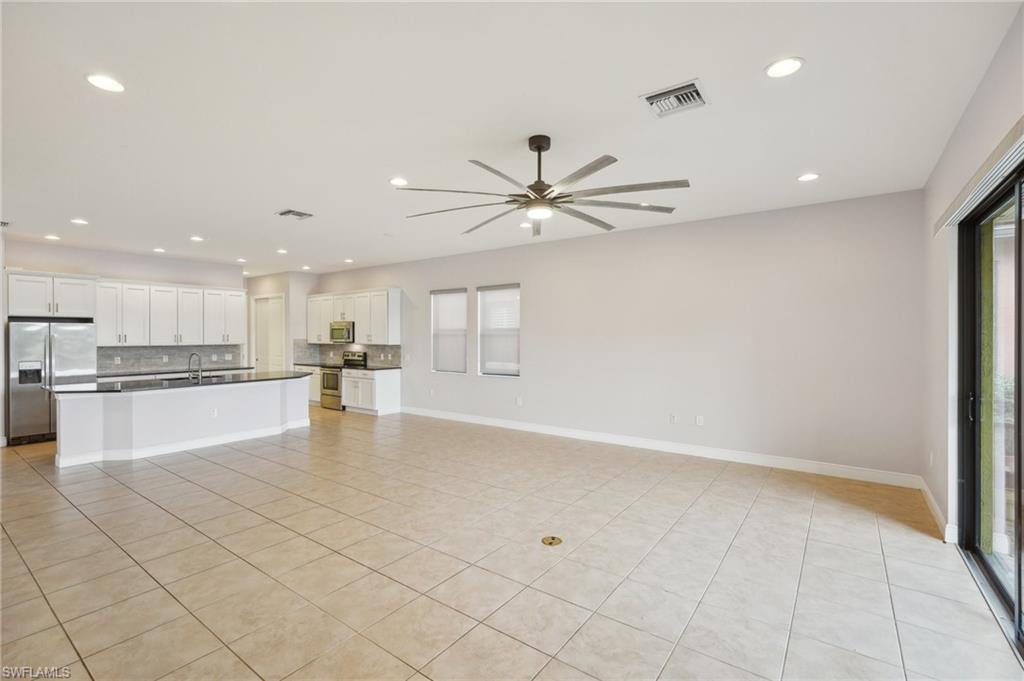 11823 Timbermarsh Ct Property Photo 10