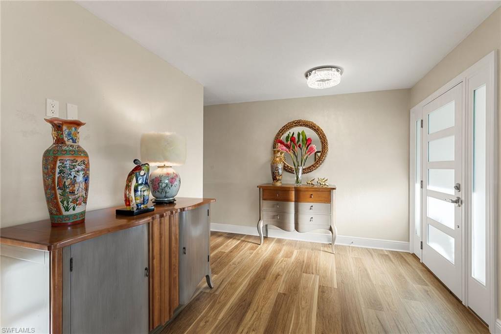568 Tigertail Ct Property Photo 7