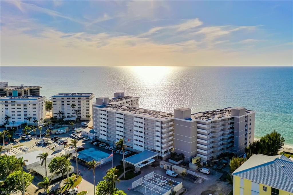 3443 Gulf Shore Blvd N # 803 Property Photo 2