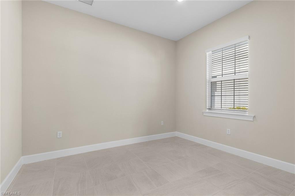 5731 Highbourne Dr Property Photo 8