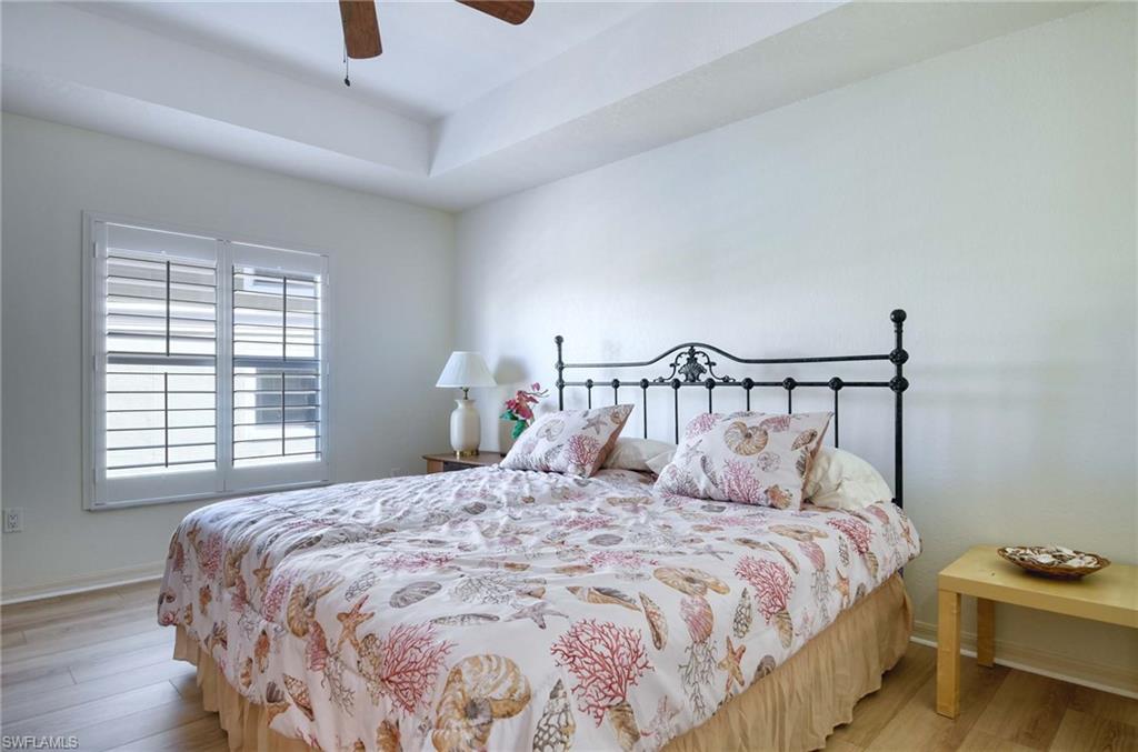 10041 Lake Cove Dr # 202 Property Photo 11