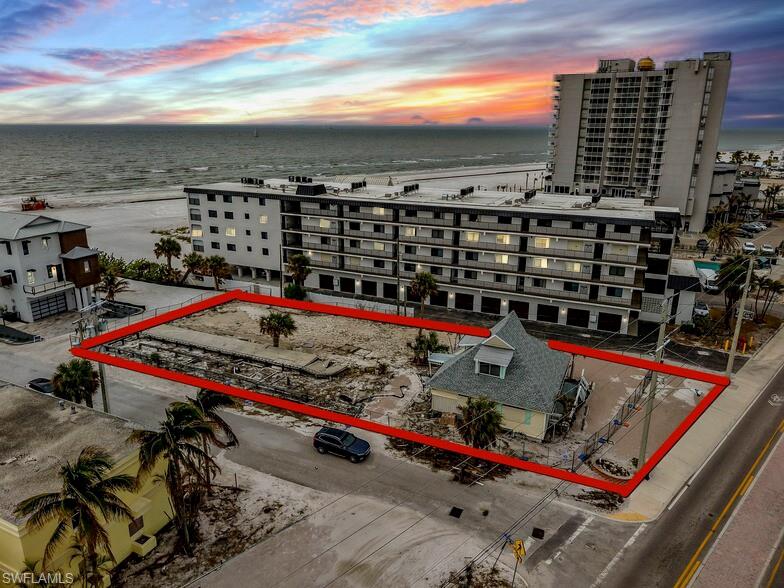 2100 Estero Blvd Property Photo 1