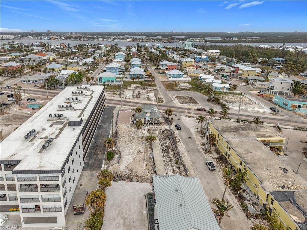 2100 Estero Blvd Property Photo 7