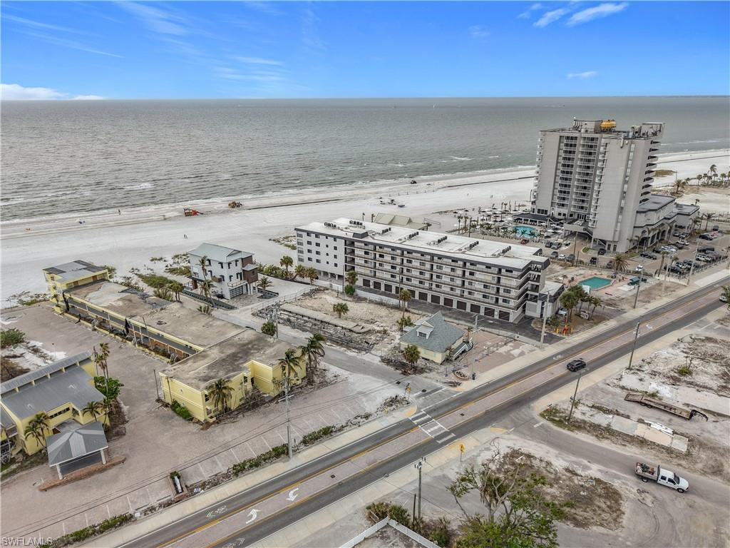 2100 Estero Blvd Property Photo 10