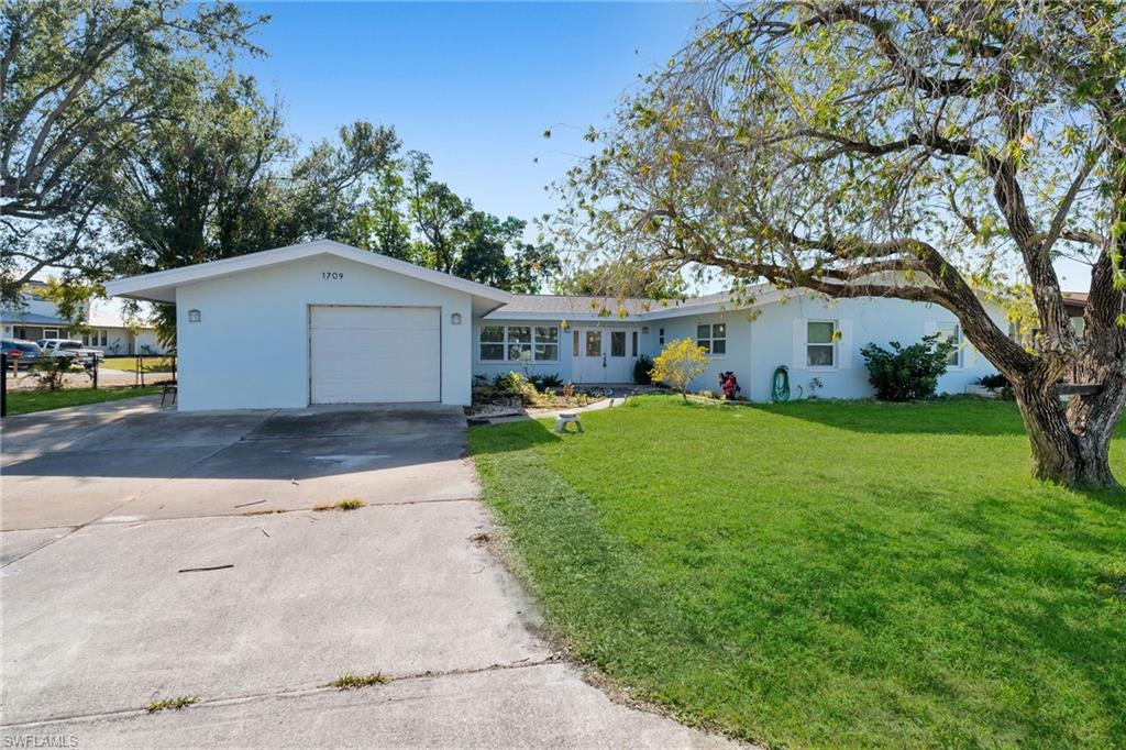 1709 Inlet Dr Property Photo 1