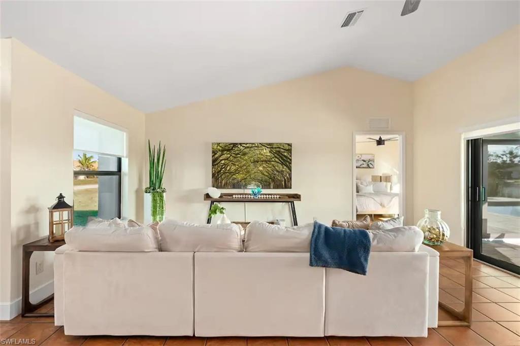 2724 Sw 1st Ter Property Photo 8