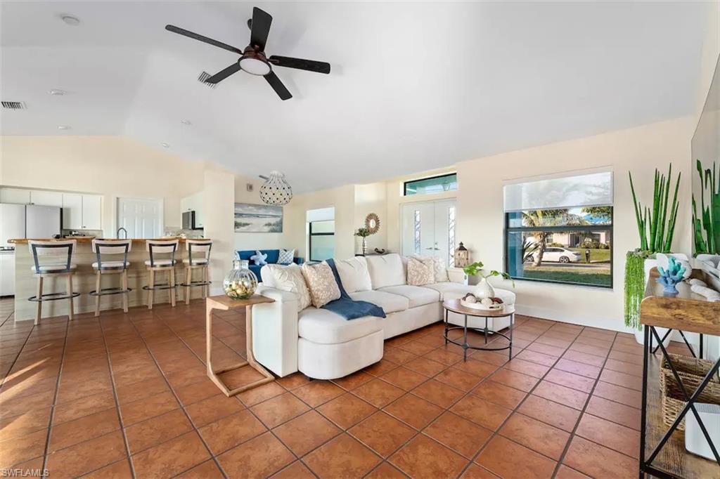 2724 Sw 1st Ter Property Photo 10