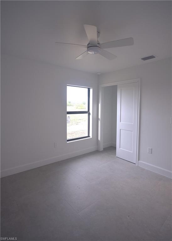 1711 Irving Ave Property Photo 7