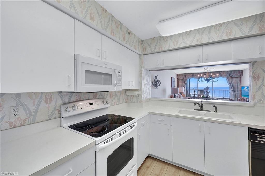 990 Cape Marco Dr # 1102 Property Photo 10