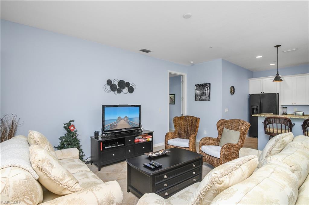 8949 Malibu St # 303 Property Photo 4