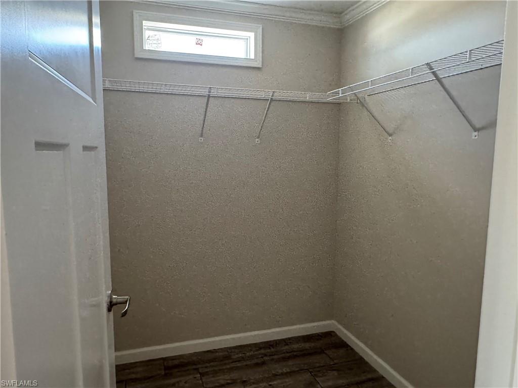 126 Raintree Ln Property Photo 5