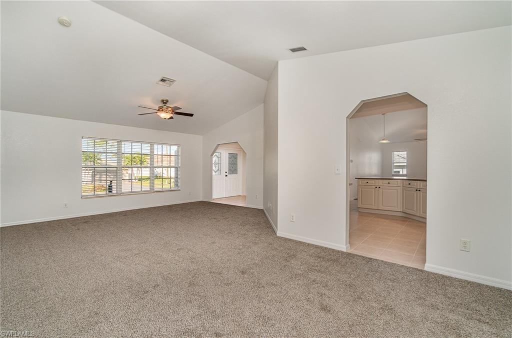 1208 Sw 18th St Property Photo 6