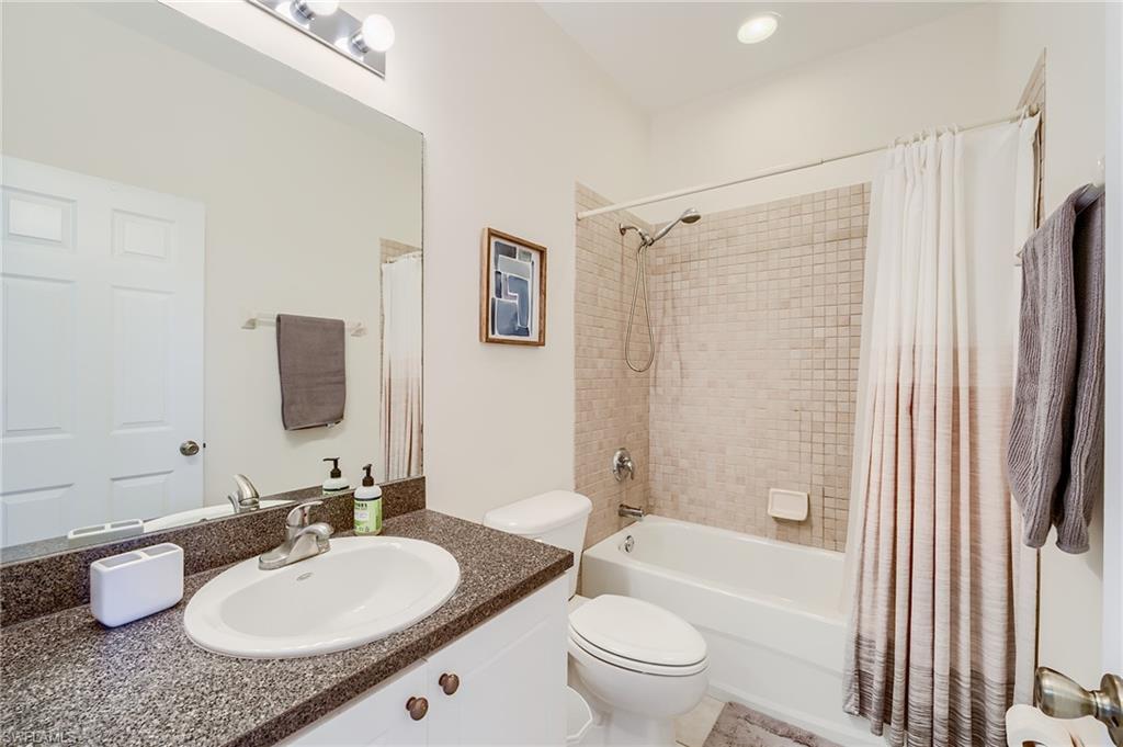 4241 Bellasol Cir 1922 Property Photo 13