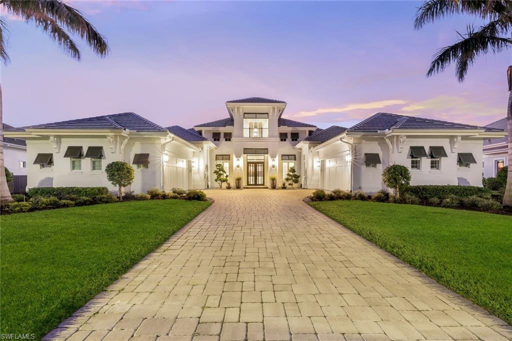 18250 Blue Eye Loop Property Photo 1