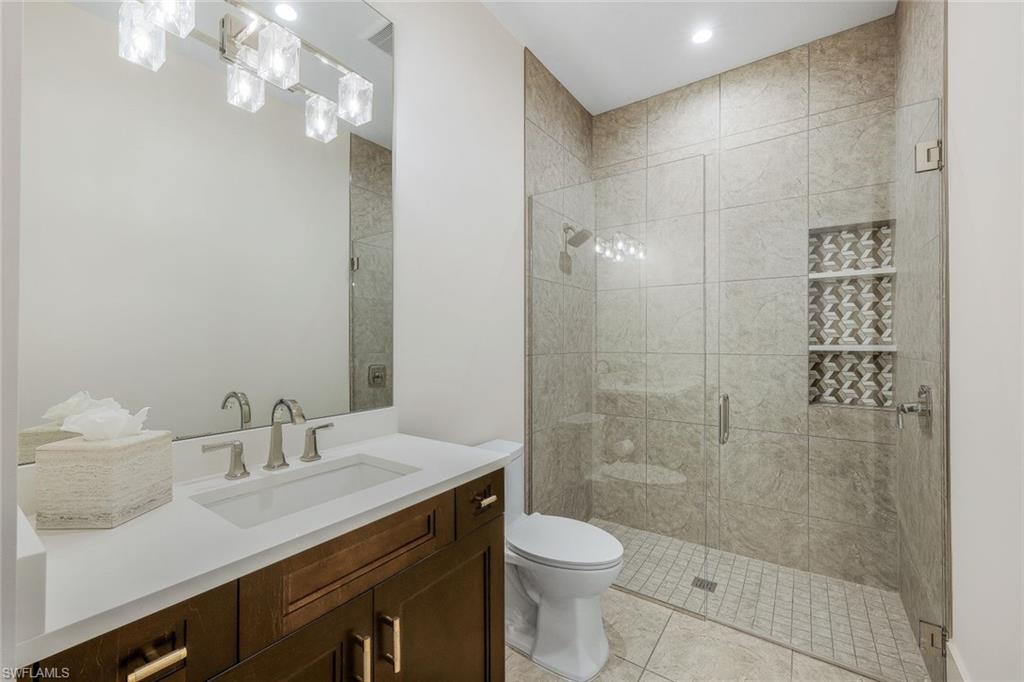 18250 Blue Eye Loop Property Photo 23