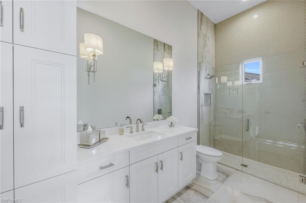 18250 Blue Eye Loop Property Photo 27