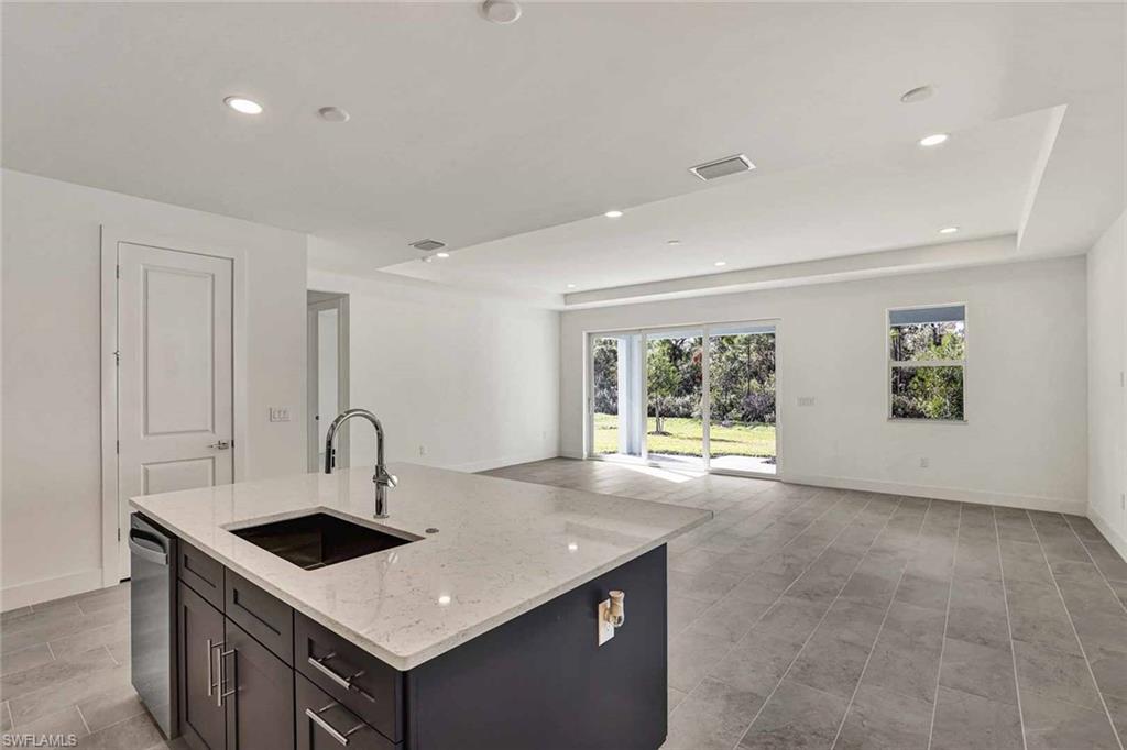11396 Pointed Leaf Pl Property Photo 7