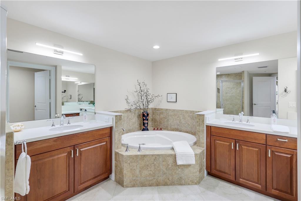 6061 Silver King Blvd # 302 Property Photo 10