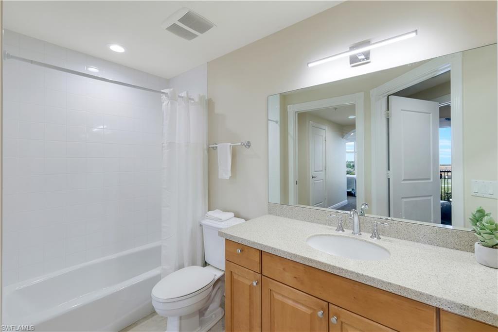 6061 Silver King Blvd # 302 Property Photo 17