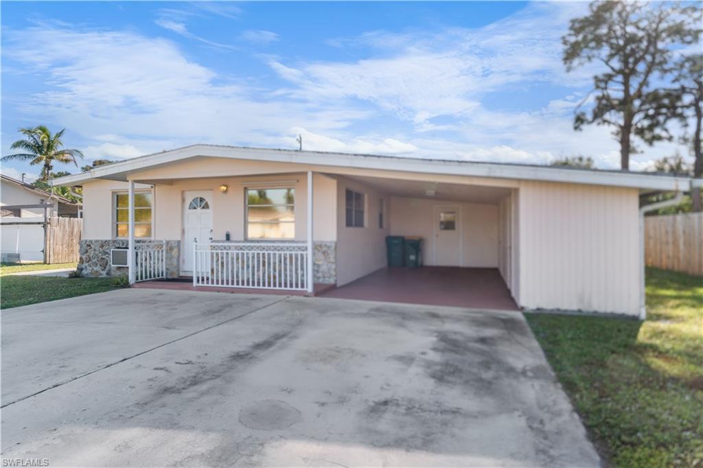 4820 Barcelona Cir Property Photo 2