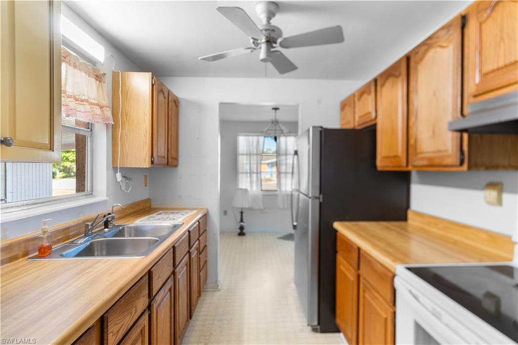 4820 Barcelona Cir Property Photo 7