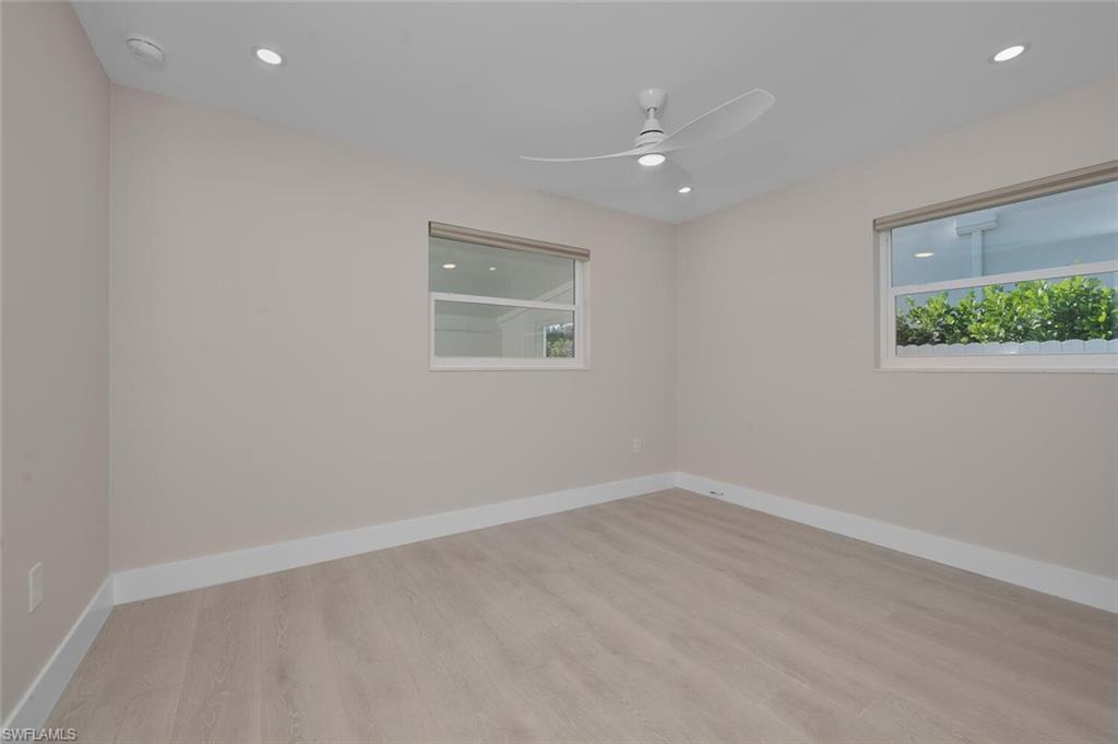1023 Illinois Dr Property Photo 10