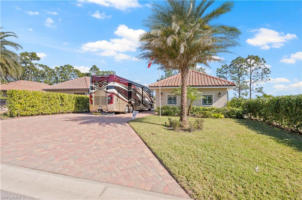 13197 Golden Palms Cir Property Photo 31