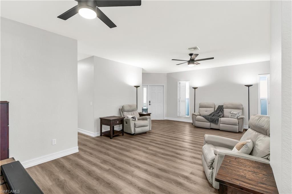 9510 Village View Blvd Property Photo 7