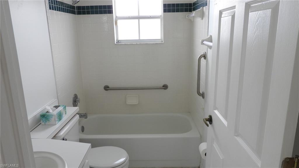 204 Roat St Property Photo 6