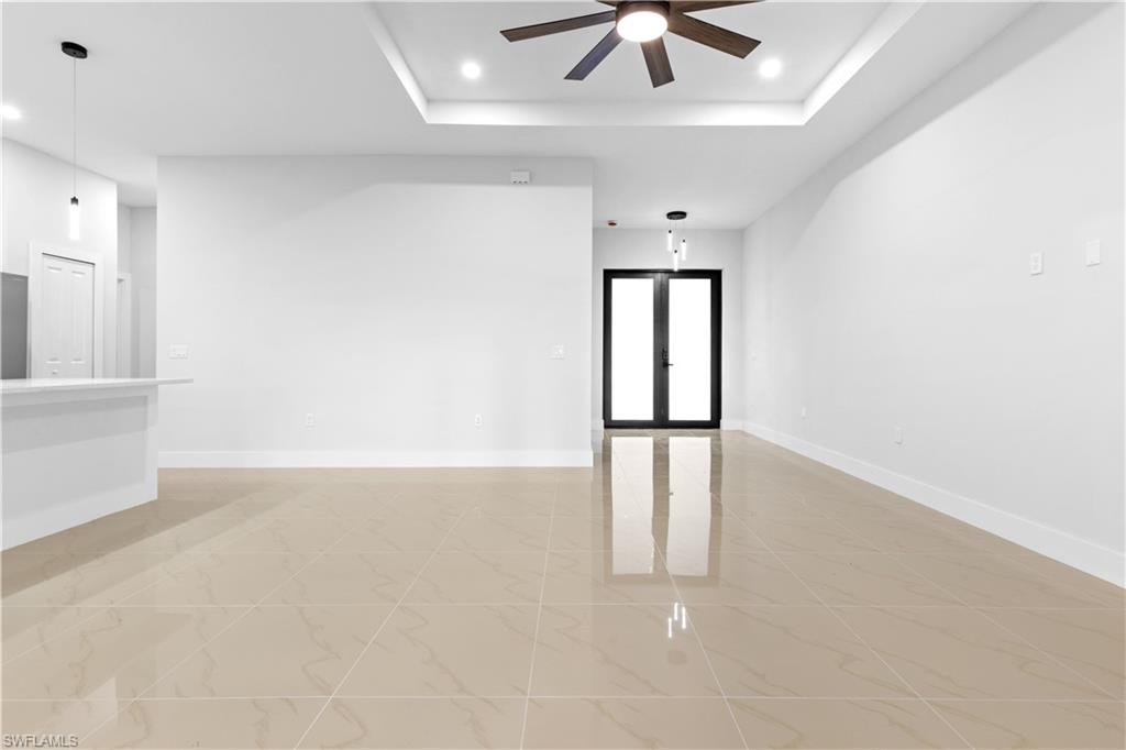 456 Mercedes Ct Property Photo 7