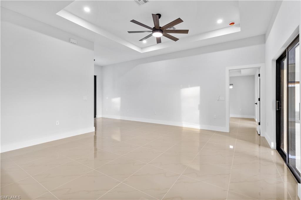 456 Mercedes Ct Property Photo 10
