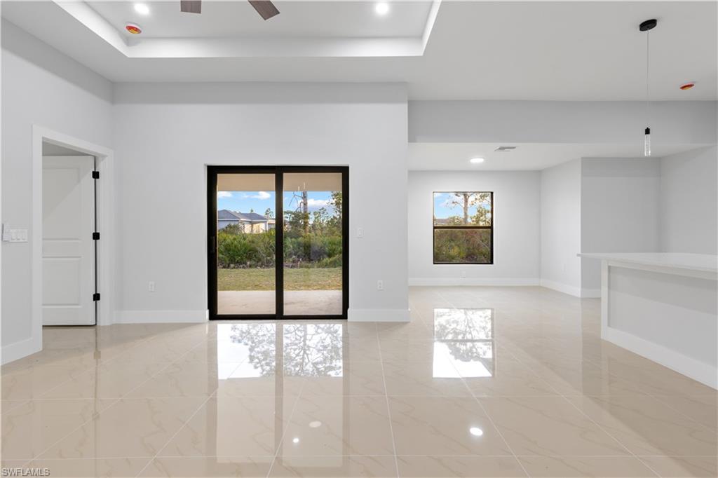 456 Mercedes Ct Property Photo 11