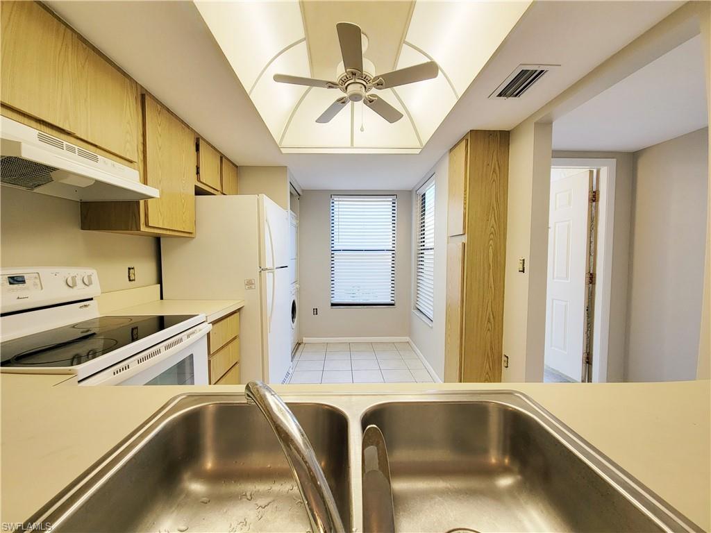 15104 Parkside Dr # 103 Property Photo 8