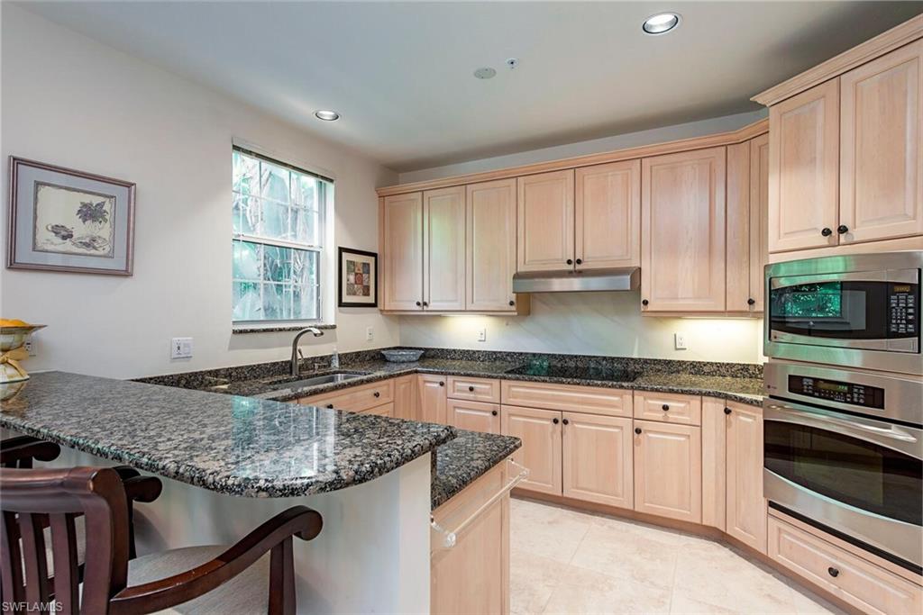 157 Colonade Cir Property Photo 8