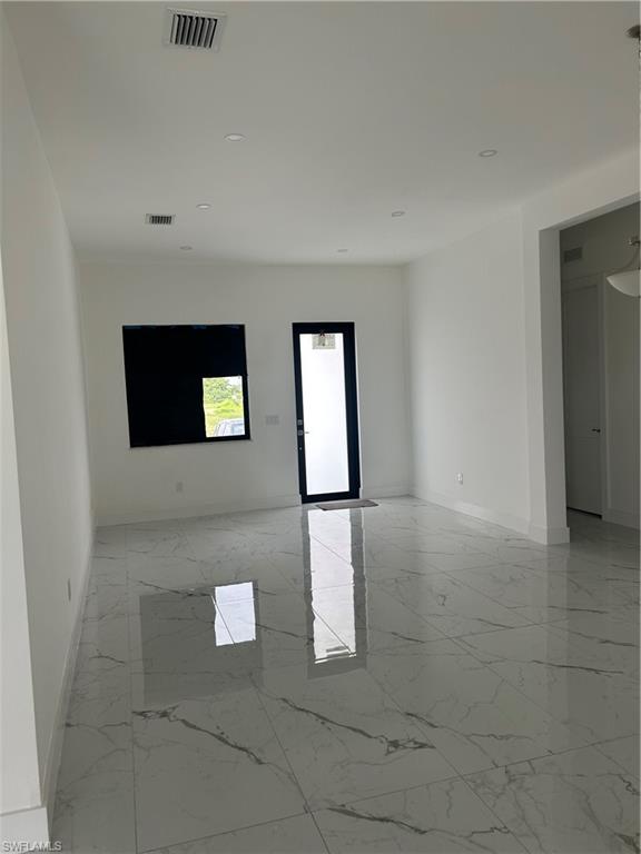 2 Ne 9th St Property Photo 7