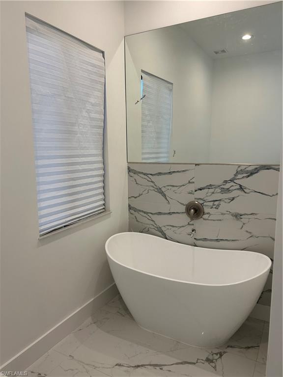 2 Ne 9th St Property Photo 17