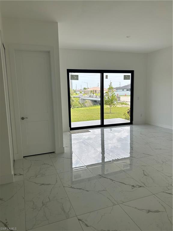 2 Ne 9th St Property Photo 24