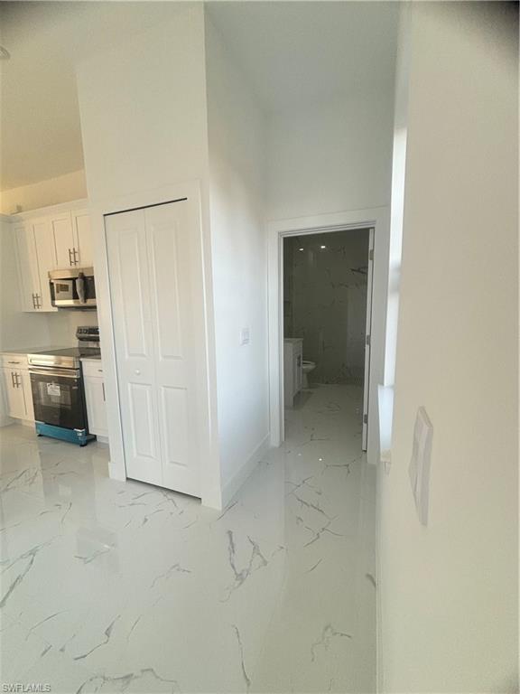 1115 Cumming St E Property Photo 12